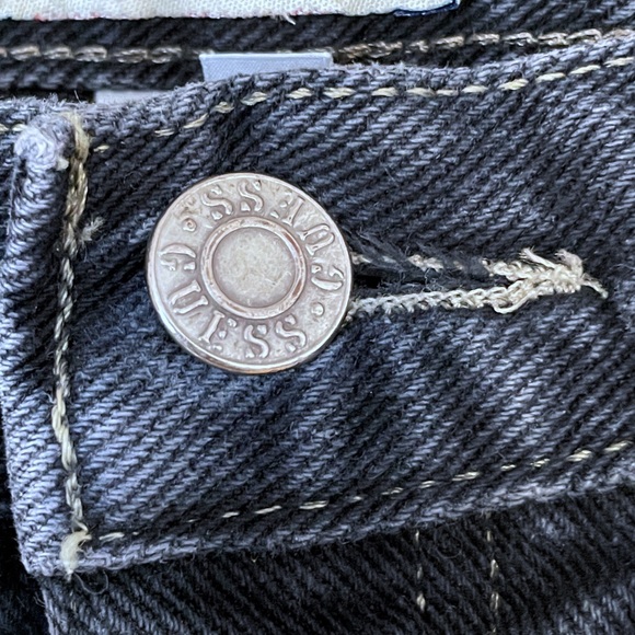 Vintage GUESS faded black/charcoal denim jeans, made in Canada π¨π¦ , size 32 - Picture 9 of 16